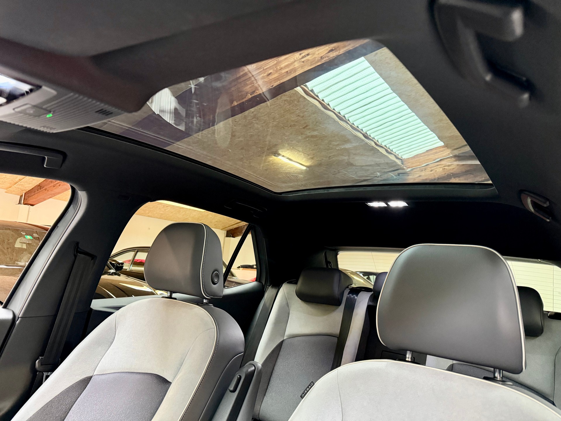 VW ID.3 Pro Performance 58 kWh Tech - Image 4