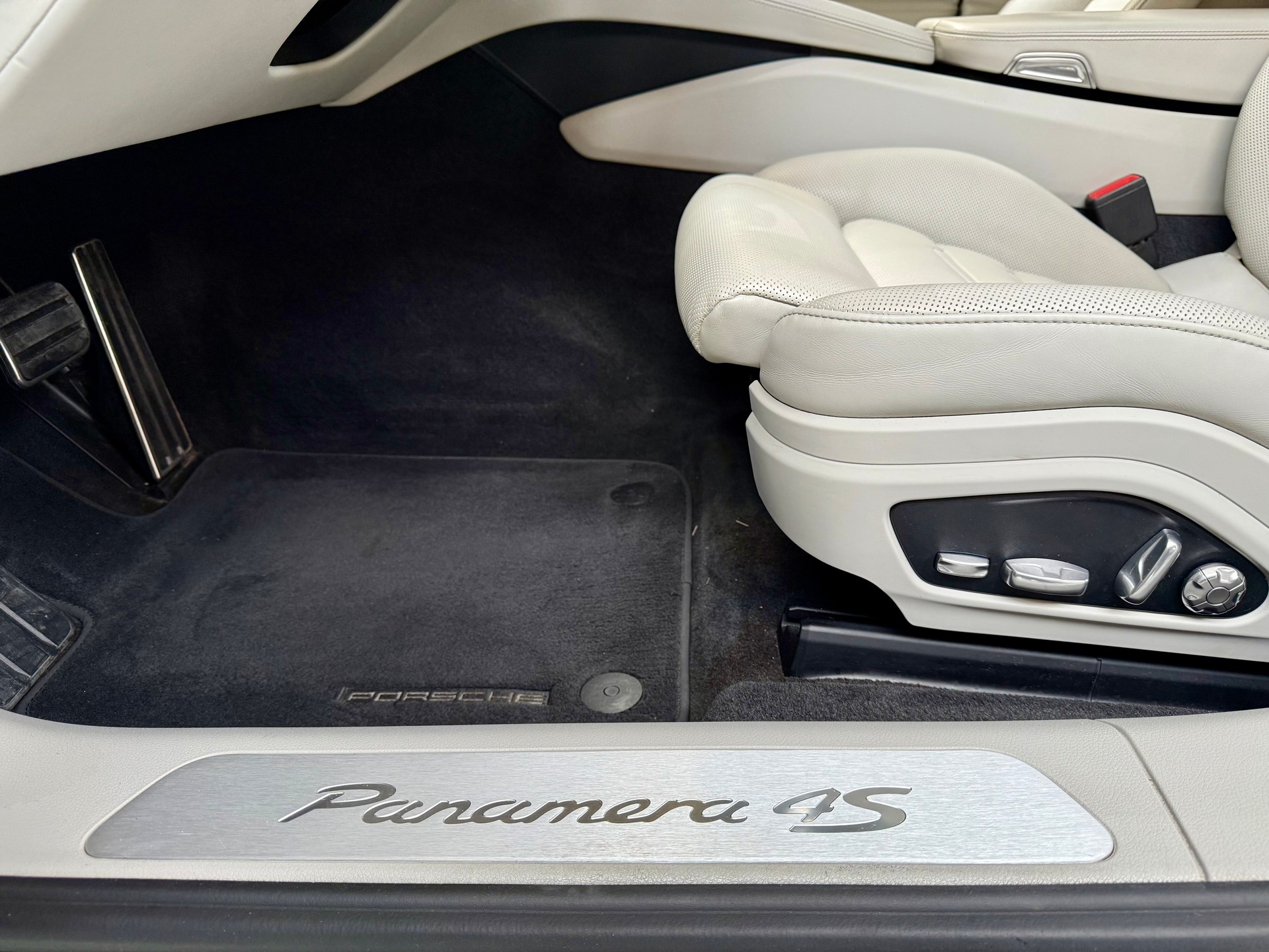 PORSCHE Panamera 4S PDK - Image 5