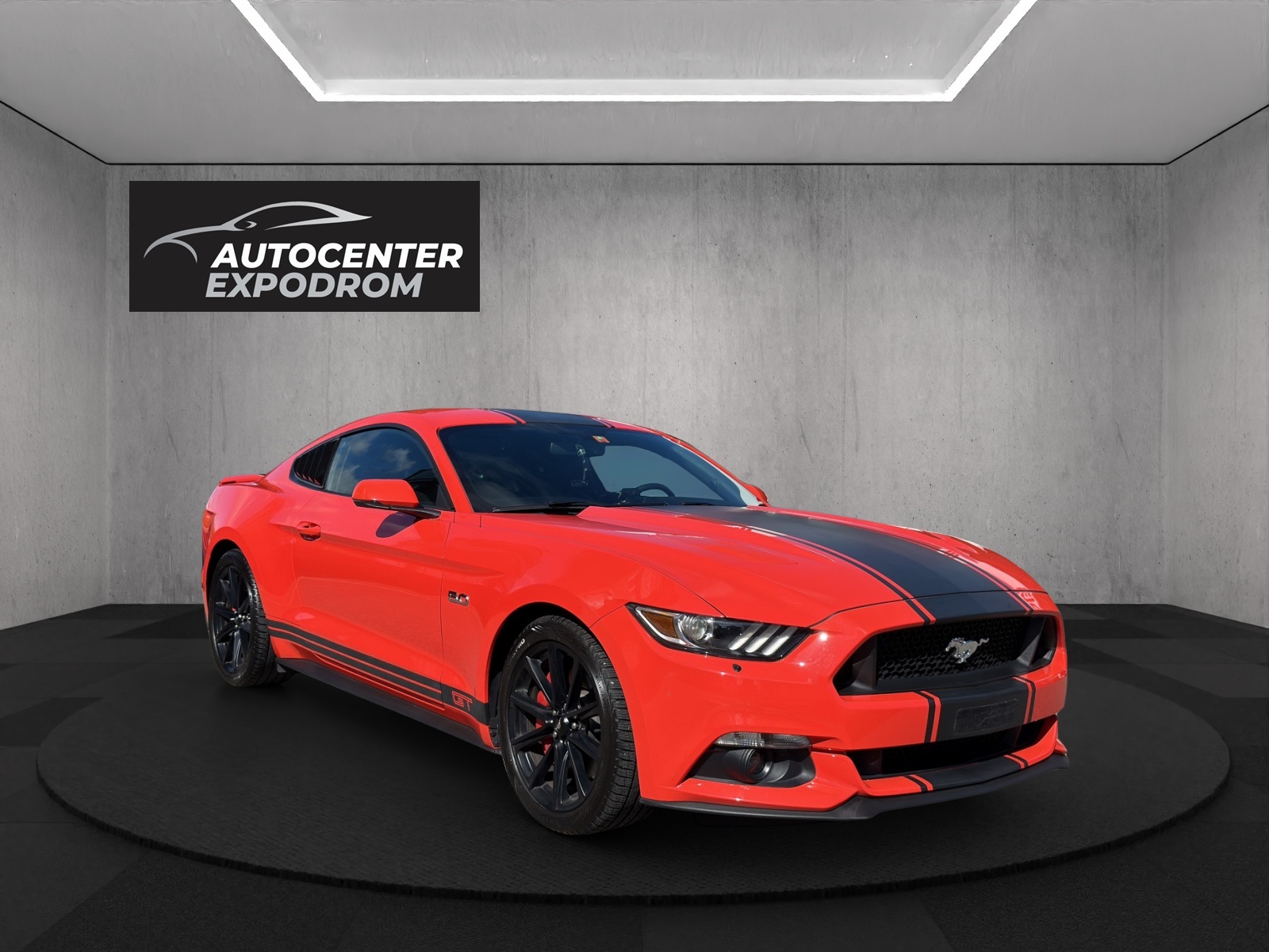 FORD Mustang Fastback 5.0 V8 GT Automat 