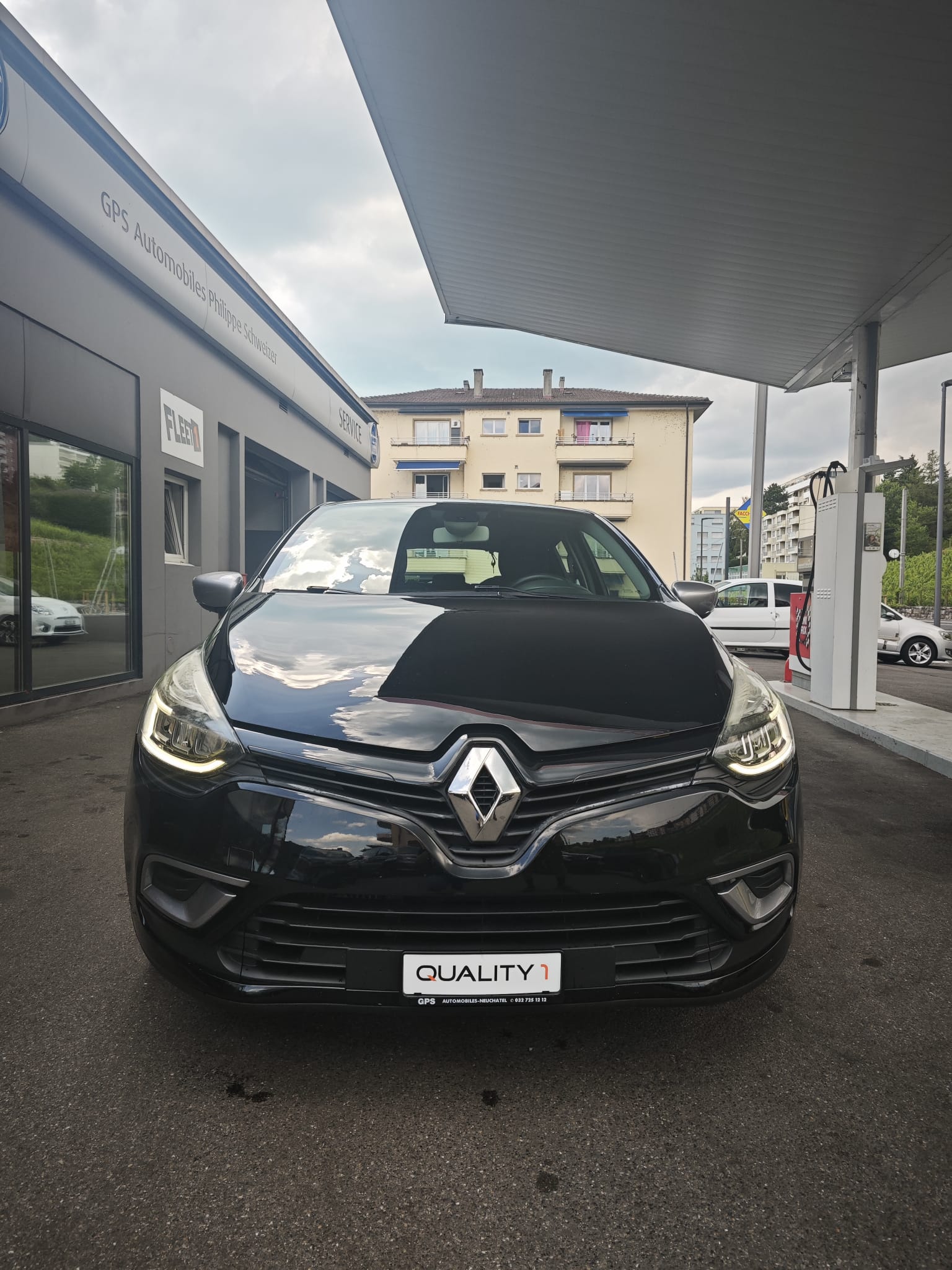 RENAULT Clio 1.2 16V GT LINE - Image 2