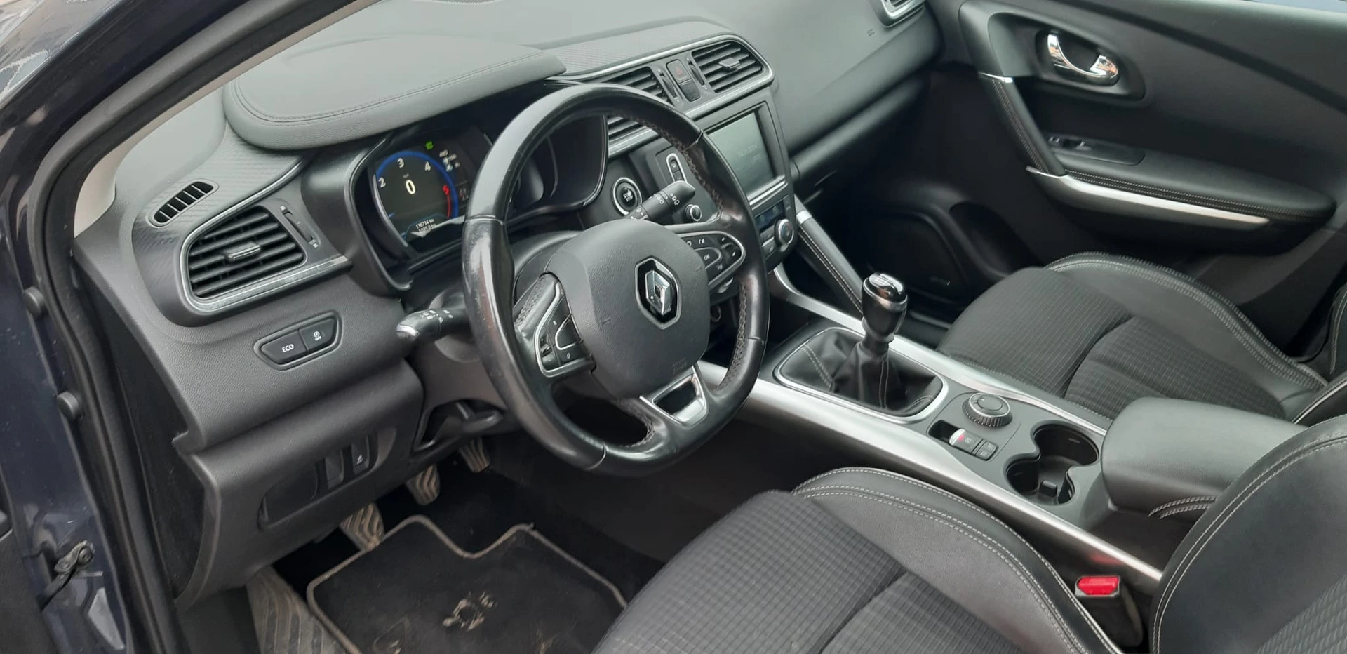 RENAULT Kadjar 1.6 dCi Bose 4x4 - Image 4